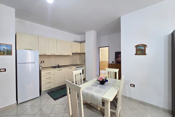 Shtepi me qera 2+1 ne Tirane - 500 Euro
