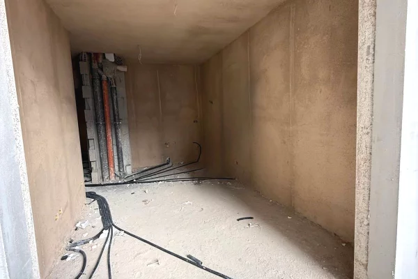 Apartment for sale in Tirana 1+1, Emty