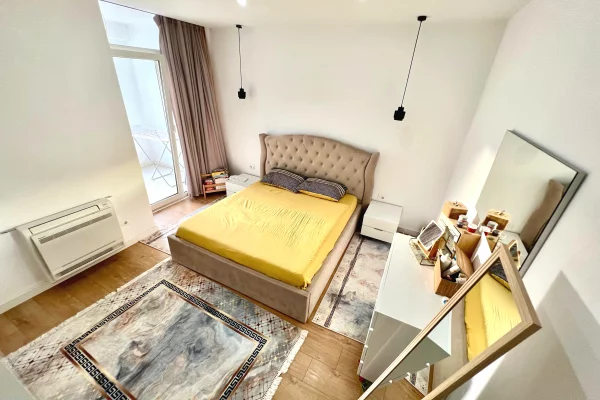 Shtepi me qera 2+1 ne Tirane - 1,100 Euro