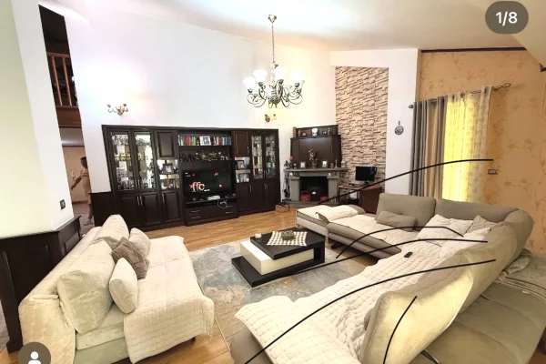 Shtepi me qera 3+1 ne Tirane - 1,500 Euro