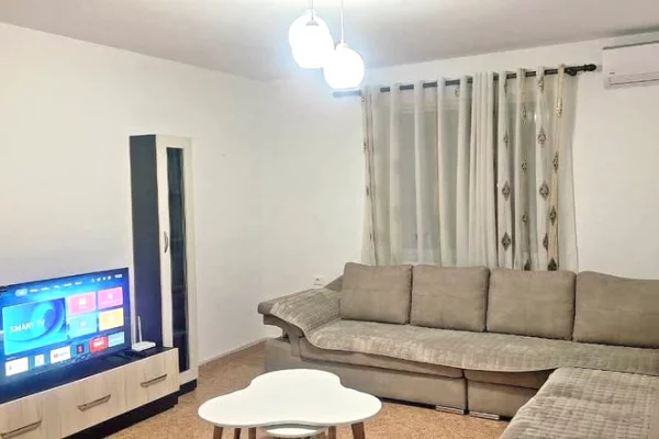 Shtepi me qera 1+1 ne Tirane - 450 Euro