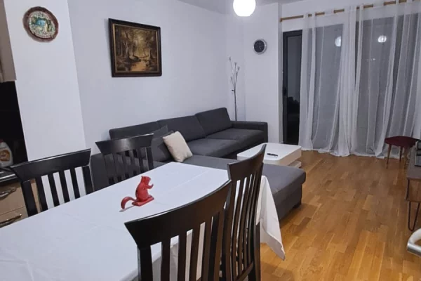 Shtepi me qera 2+1 ne Tirane - 600 Euro