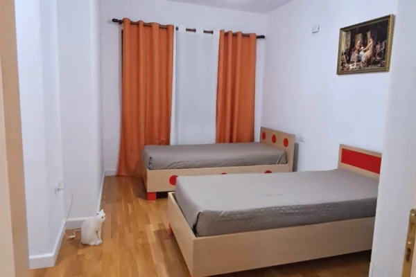 Shtepi me qera 2+1 ne Tirane - 600 Euro