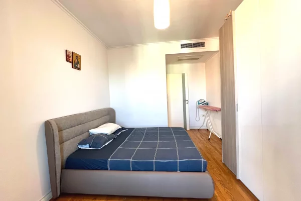 Shtepi me qera 2+1 ne Tirane - 1,600 Euro