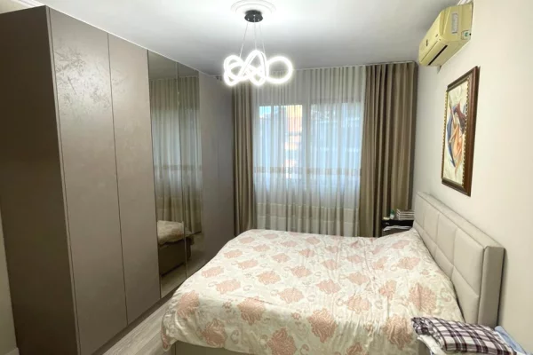 Shtepi me qera Apartament ne Tirane, 1+1, Mobilimi E mobiluar, Pagesa 900  Euro.