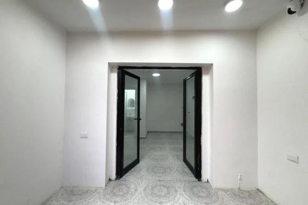 Ambient biznesi me qera 1+1 ne Tirane - 500 Euro