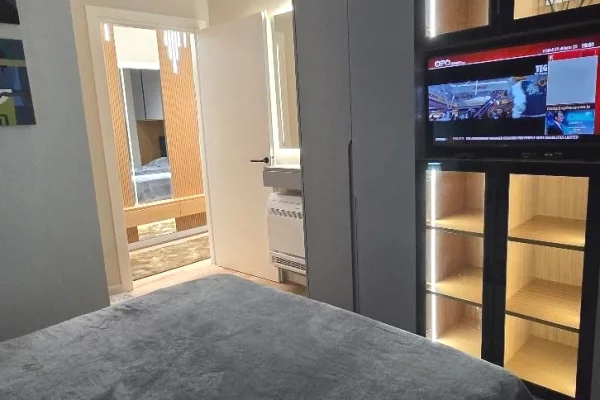 Shtepi ne shitje Apartament ne Tirane, 2+1, Mobilimi E mobiluar, Pagesa 148,800  Euro.