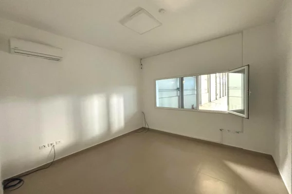 🏭 Jepet Kapanon industrial me qira ne Vore