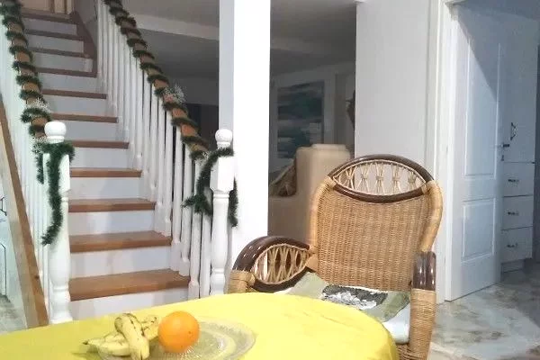 Shtepi ne shitje Apartament ne Kavaje, 3+1, Mobilimi E mobiluar, Pagesa 135,000  Euro.