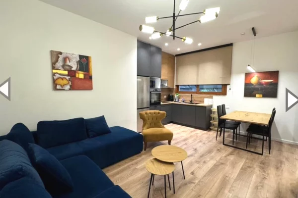 Shtepi me qera 2+1 ne Tirane - 700 Euro