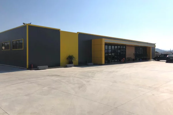 Ambient biznesi me qera 1+1 ne Tirane - 6,000 Euro