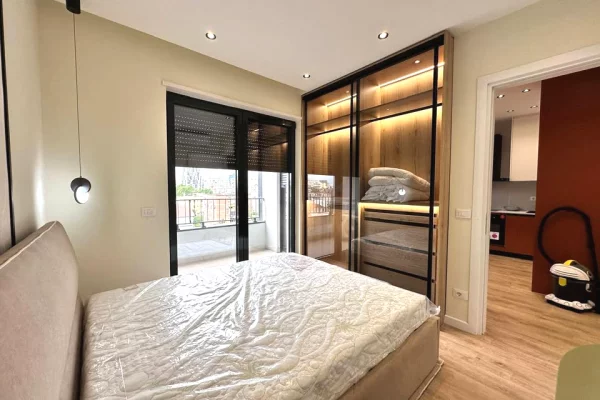 Shtepi me qera Apartament ne Tirane, 1+1, Mobilimi E mobiluar, Pagesa 650  Euro.