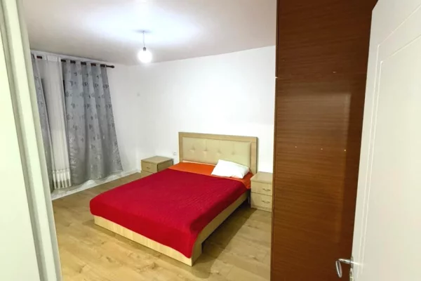 Shtepi me qera 3+1 ne Tirane - 55,000 Leke