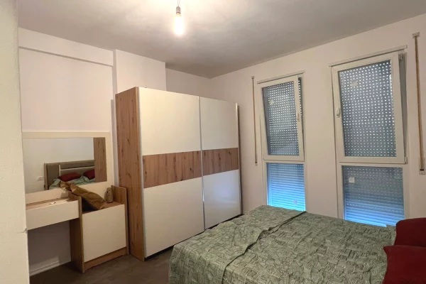 Shtepi me qera 2+1 ne Tirane - 600 Euro
