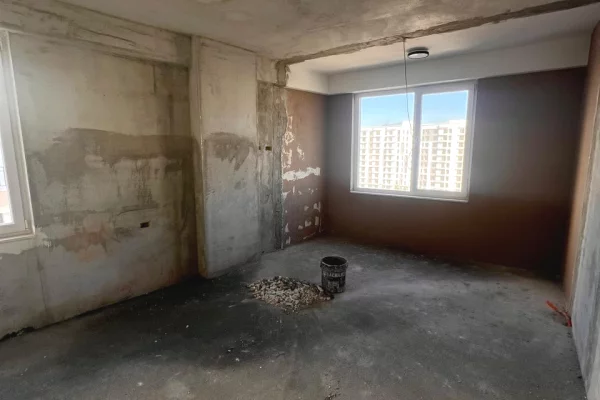 Shtepi ne shitje Apartament ne Tirane, 1+1, Mobilimi Bosh, pa mobiluar, Pagesa 99,000  Euro.