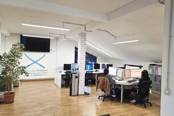 Ambient biznesi me qera 3+1 ne Tirane - 3,000 Euro