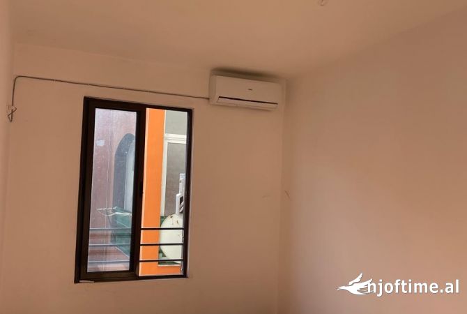 Shtepi me qera 2+1 ne Tirane - 35,000 Leke