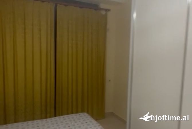 Shtepi me qera 1+1 ne Tirane - 40,000 Leke