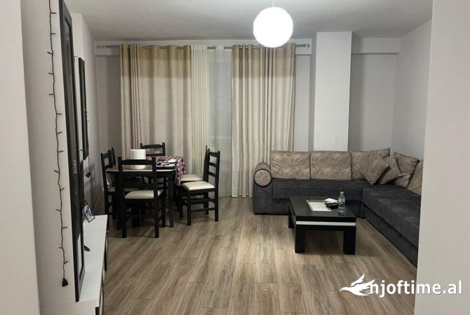 Shtepi me qera 2+1 ne Tirane - 500 Euro
