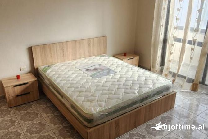 Shtepi me qera 1+1 ne Tirane - 45,000 Leke