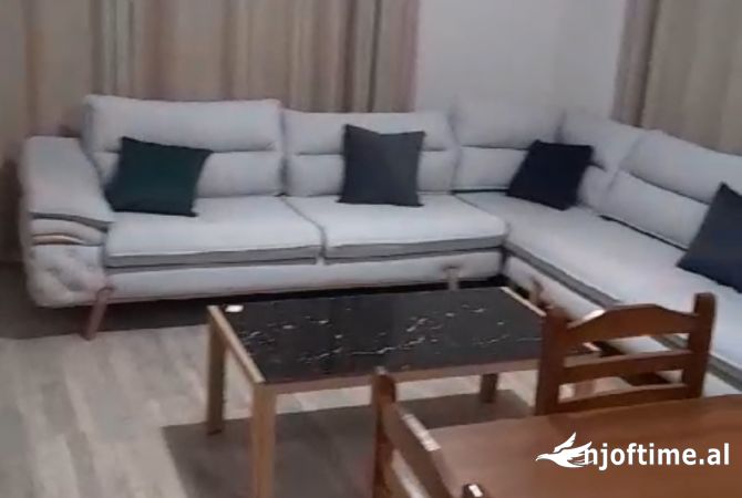 Shtepi me qera 2+1 ne Tirane - 500 Euro