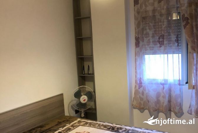 Shtepi me qera 1+1 ne Tirane - 40,000 Leke