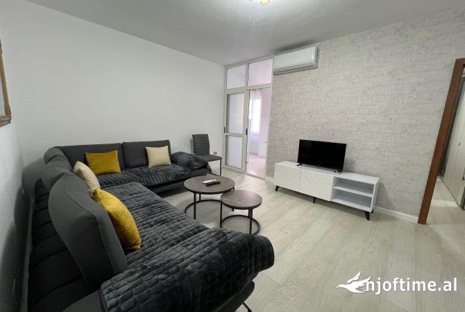 Shtepi me qera 1+1 ne Tirane - 660 Euro