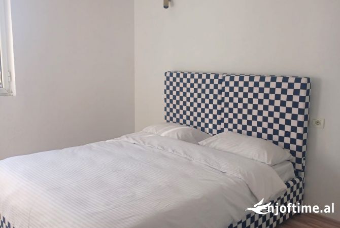 Shtepi me qera 1+1 ne Tirane - 50,000 Leke