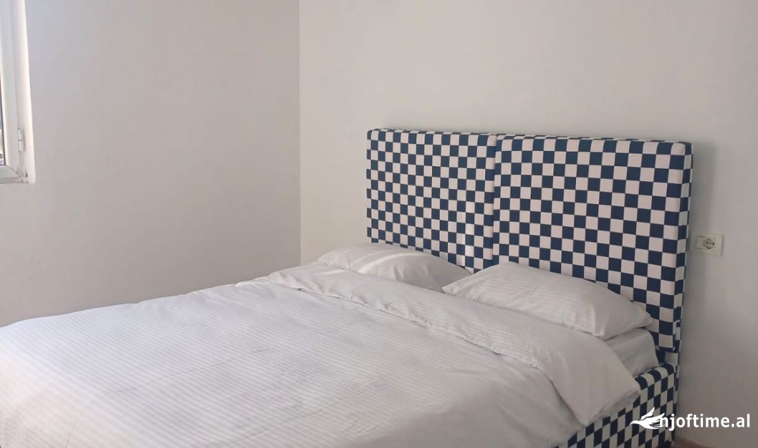 Shtepi me qera Apartament ne Tirane, 1+1, Mobilimi E mobiluar, Pagesa 50,000  Leke.