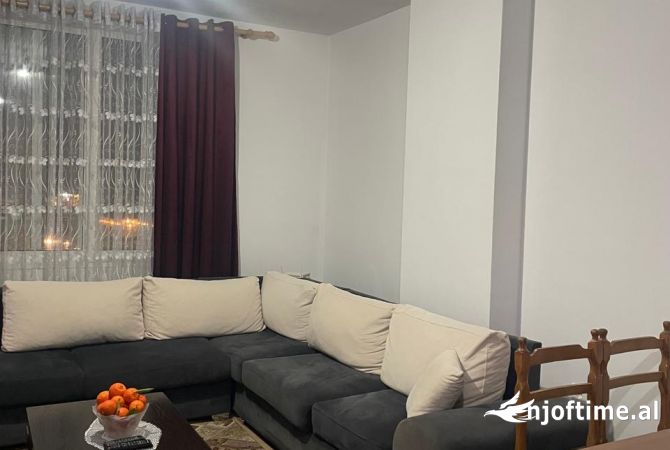 Shtepi me qera 2+1 ne Tirane - 45,000 Leke