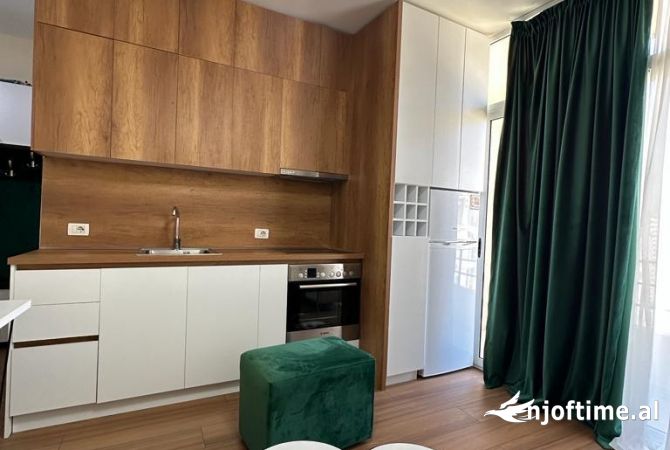 Shtepi me qera 1+1 ne Tirane - 40,000 Leke