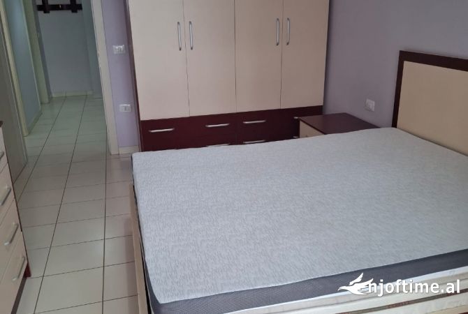 Shtepi me qera 1+1 ne Tirane - 400 Euro