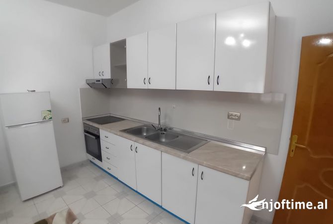 Shtepi me qera 1+1 ne Tirane - 420 Euro