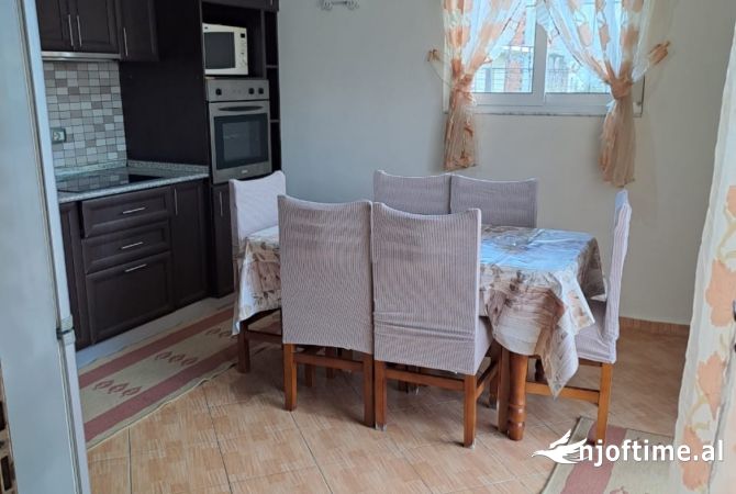 Shtepi me qera 2+1 ne Tirane - 45,000 Leke