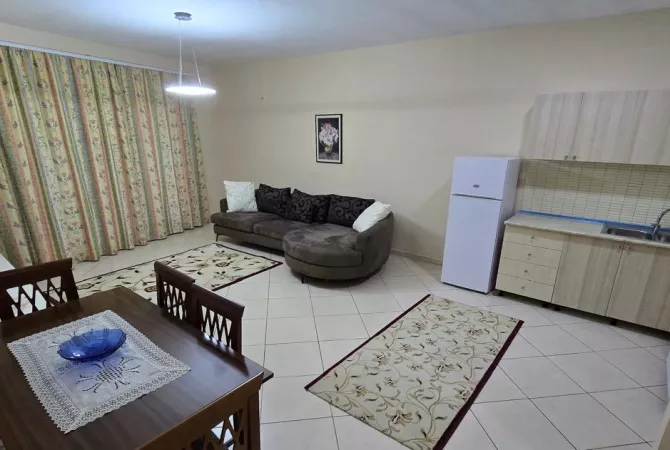 Shtepi me qera 2+1 ne Tirane - 500 Euro