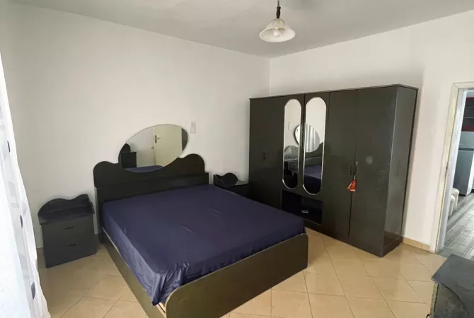 Shtepi me qera 1+1 ne Tirane - 30,000 Leke