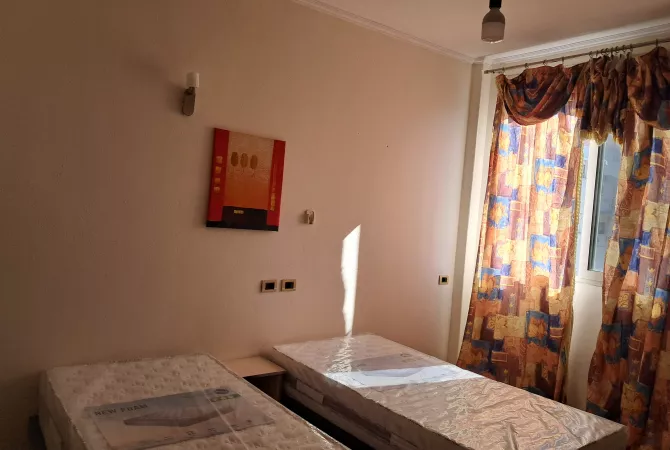 Shtepi me qera Garsoniere ne Tirane - 300 Euro