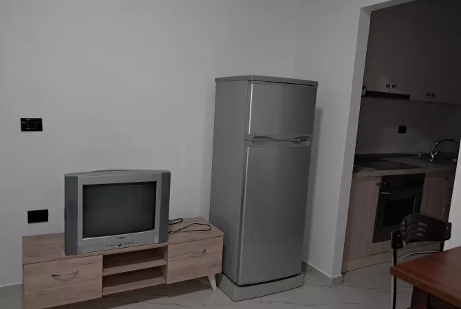 Shtepi me qera 1+1 ne Tirane - 350 Euro