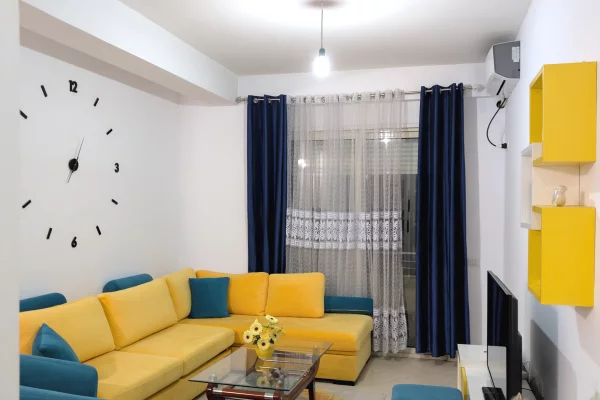 Shtepi me qera 1+1 ne Tirane - 45,000 Leke