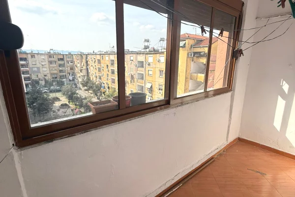 Shtepi me qera Apartament ne Tirane, 2+1, Mobilimi E mobiluar, Pagesa 45,000  Leke.