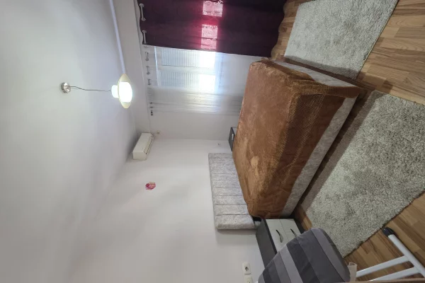 Shtepi me qera Apartament ne Tirane, 1+1, Mobilimi E mobiluar, Pagesa 45,000  Leke.