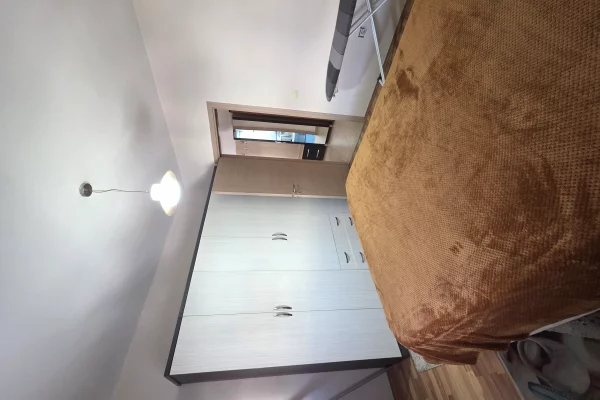 Shtepi me qera Apartament ne Tirane, 1+1, Mobilimi E mobiluar, Pagesa 45,000  Leke.