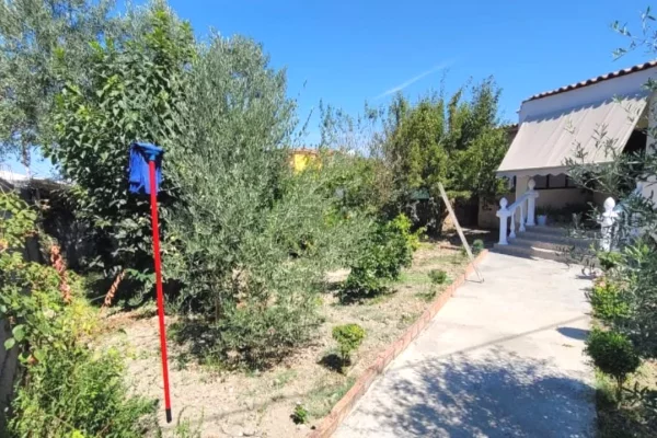 Shtepi ne shitje Shtepi Private ne Kavaje, 1+1, Mobilimi E mobiluar, Pagesa 75,000  Euro.