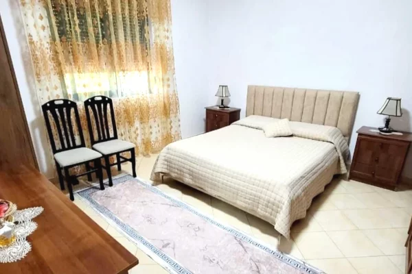 Shtepi ne shitje Shtepi Private ne Kavaje, 1+1, Mobilimi E mobiluar, Pagesa 75,000  Euro.