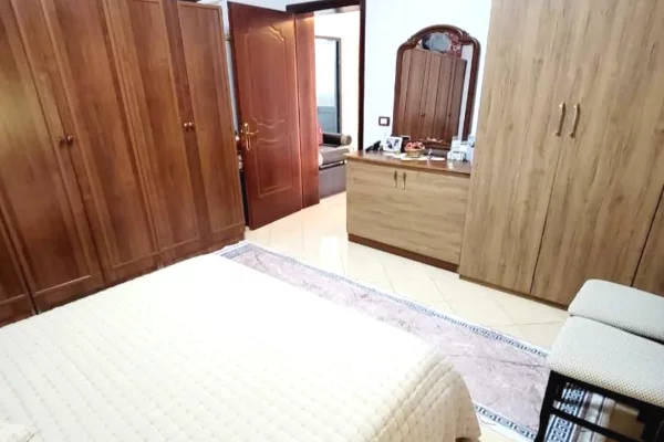 Shtepi ne shitje Shtepi Private ne Kavaje, 1+1, Mobilimi E mobiluar, Pagesa 75,000  Euro.