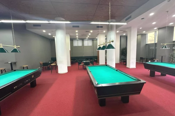 ✔️kati 0 me Siperfaqe 606 m2,lartesi 4.5 m  I cili ka nje me investim  te ri rreth  nje vjecar 🔸️Li