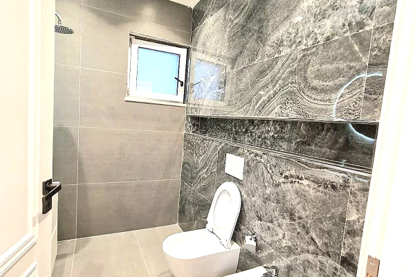 Luxury villas for sale in Kavaja 3+1, In Part