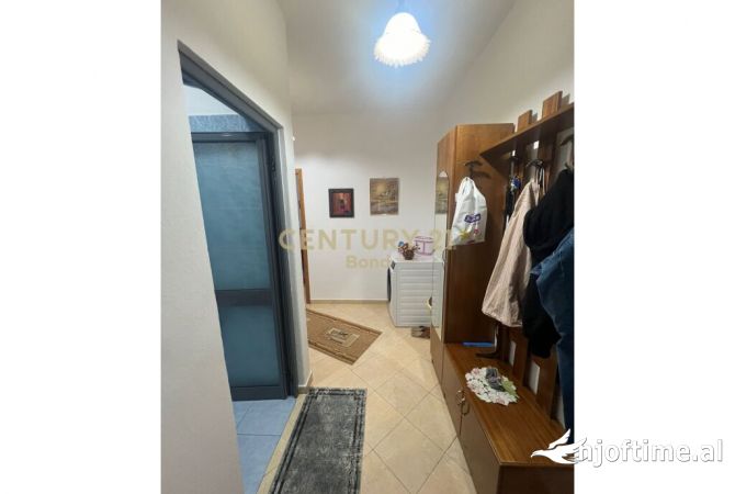 Shtepi ne shitje Apartament ne Tirane, 1+1, Mobilimi E mobiluar, Pagesa 115,000  Euro.