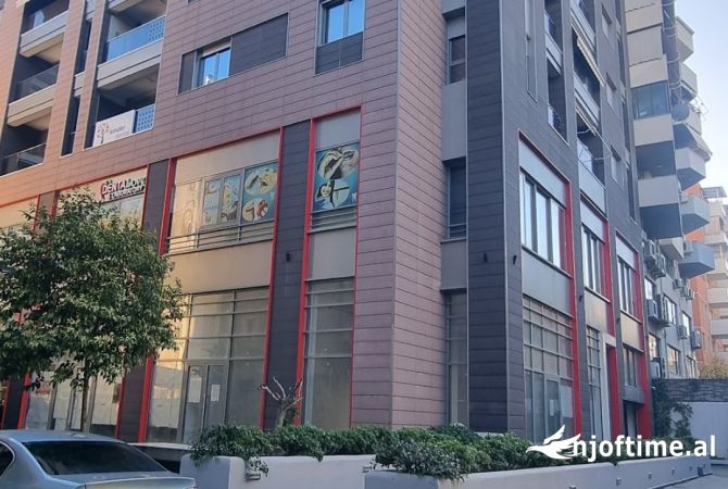 Shtepi me qera Apartament ne Tirane, 2+1, Mobilimi Bosh, pa mobiluar, Pagesa 1,250  Euro.