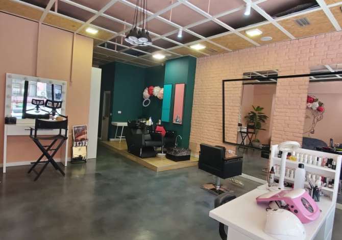 SHITET BIZNESI PARUKERI & ESTETIKE NE BLLOK !